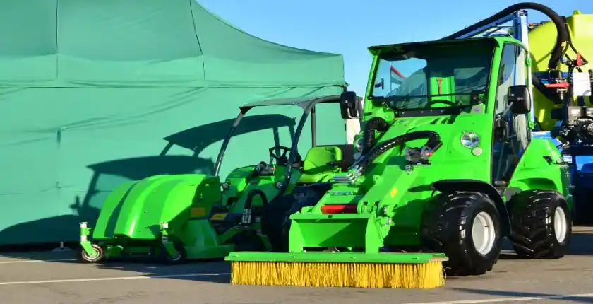 artificial grass maintenance equipment